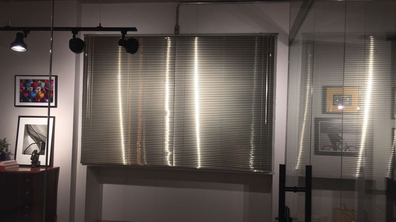 Persiana Alumínio Horizontal - 16mm | 25mm | 50mm - Metalizada - Belinha Decorações